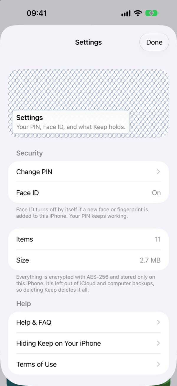 Keep's Settings, noting everything is encrypted with AES-256 and kept only on this iPhone